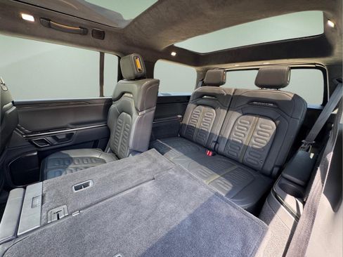 Used 2022 Rivian R1S Launch Edition AWD/4WD image 15