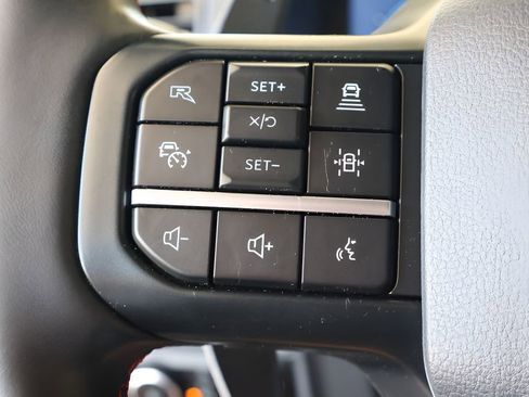 Used 2025 Ford F150 Raptor AWD/4WD image 26