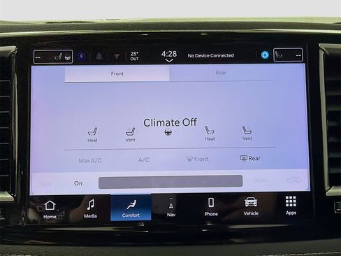 Used 2024 Chrysler Pacifica Limited image 19