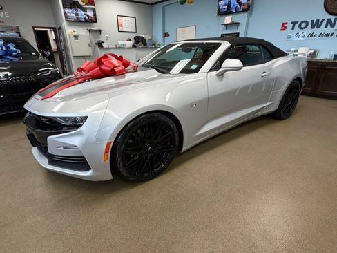 Used 2019 Chevrolet Camaro SS image 22