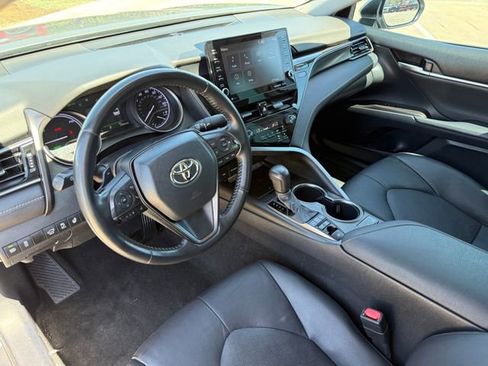 Used 2021 Toyota Camry XSE w/ Cold Weather Package image 8