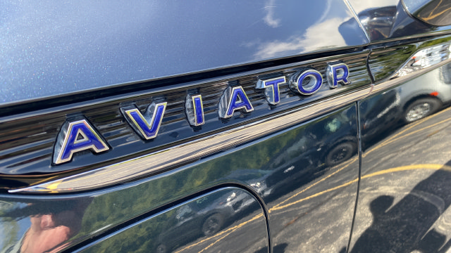 Used 2020 Lincoln Aviator Black Label Grand Touring w/ Class IV Trailer Tow Package AWD/4WD image 33