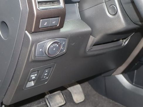 Used 2020 Ford Expedition Limited w/ Equipment Group 303A image 28