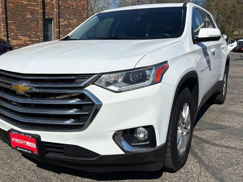 Used 2020 Chevrolet Traverse LT w/ Driver Confidence II Package AWD/4WD image 15
