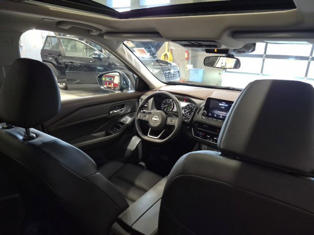 Certified 2023 Nissan Rogue SV w/ SV Premium B Package AWD/4WD image 26