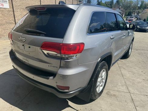 Used 2017 Jeep Grand Cherokee Laredo w/ Quick Order Package 23E image 2