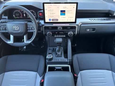 New 2026 Toyota Tacoma TRD Off-Road AWD/4WD image 15