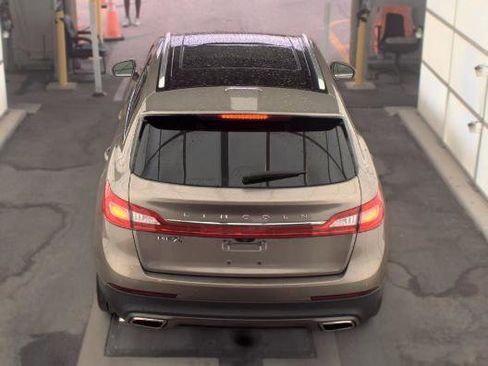 Used 2018 Lincoln MKX Reserve w/ Lincoln MKX Climate Package FWD image 5