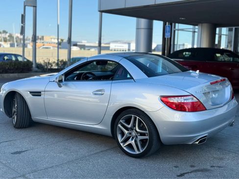 Used 2014 Mercedes-Benz SLK 350 image 3