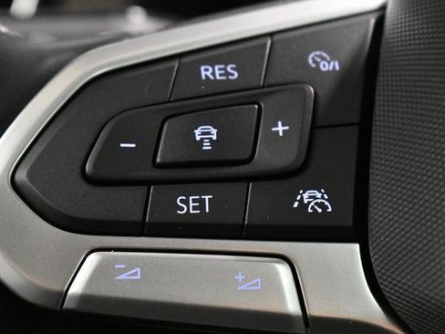 New 2025 Volkswagen Atlas SEL image 29