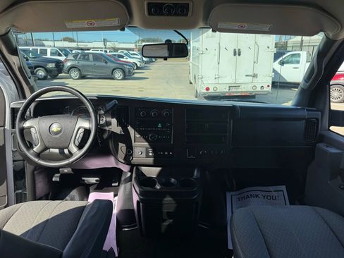 Used 2017 Chevrolet Express 3500 LT w/ LT Preferred Equipment Group image 38