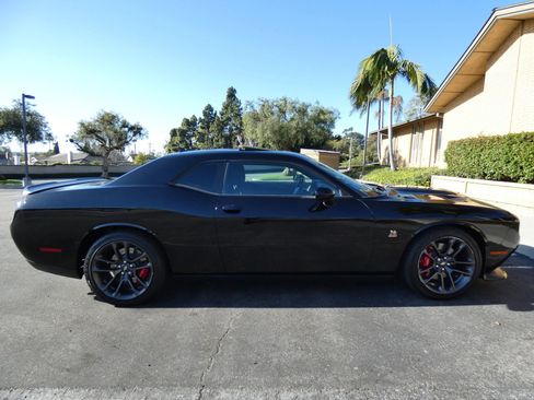 Used 2021 Dodge Challenger R/T Scat Pack image 7