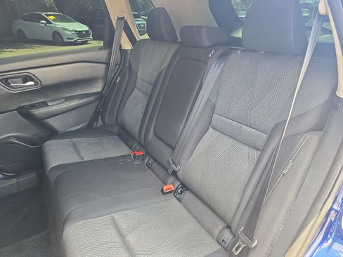 Certified 2024 Nissan Rogue SV FWD image 14