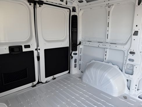 New 2025 RAM ProMaster 1500 w/ Convenience Group FWD image 12