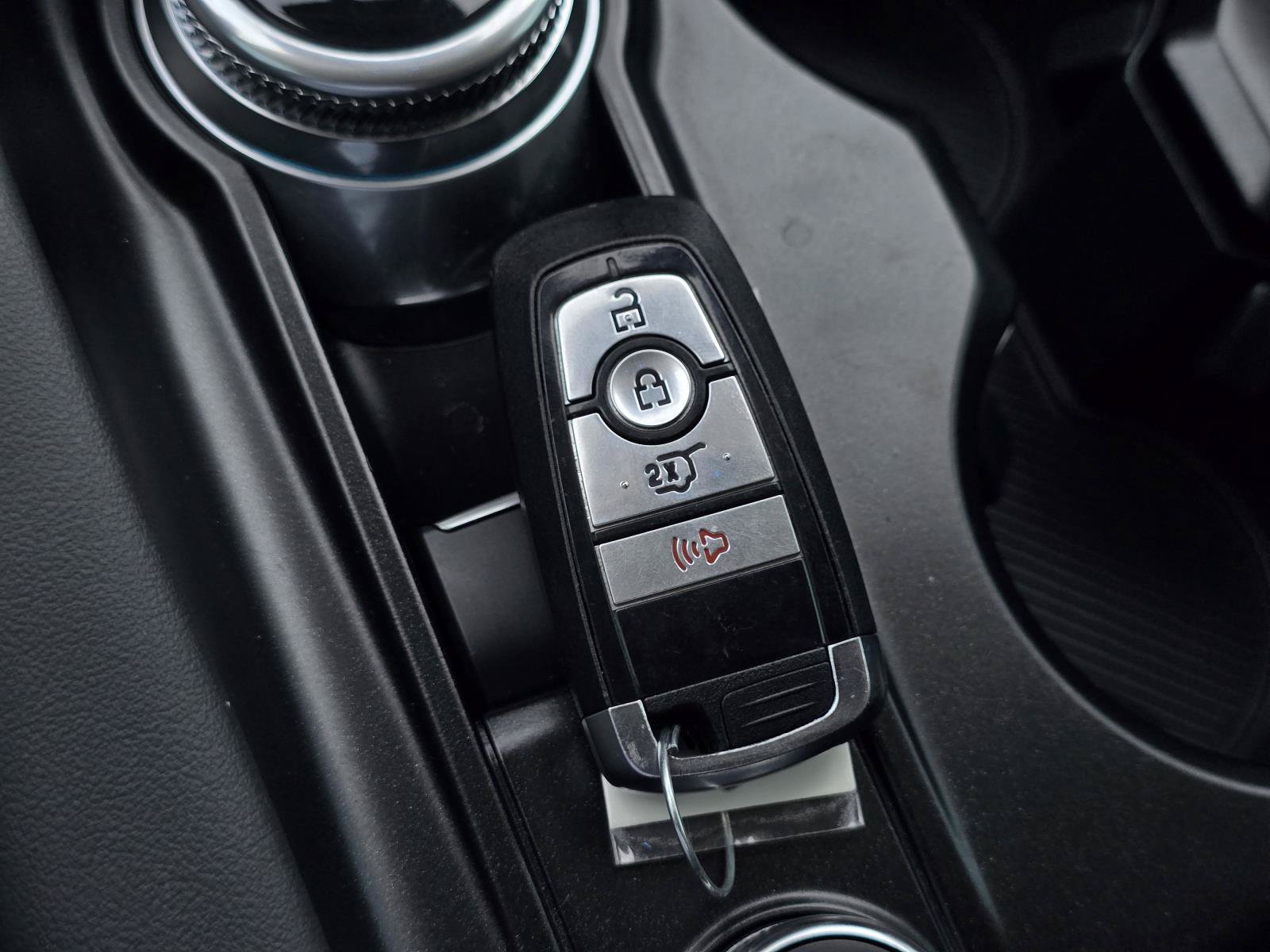 Used 2025 Ford Explorer Active RWD image 30