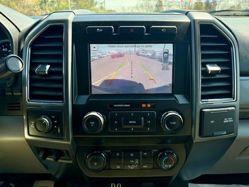 Used 2019 Ford F250 XLT w/ XLT Value Package image 24