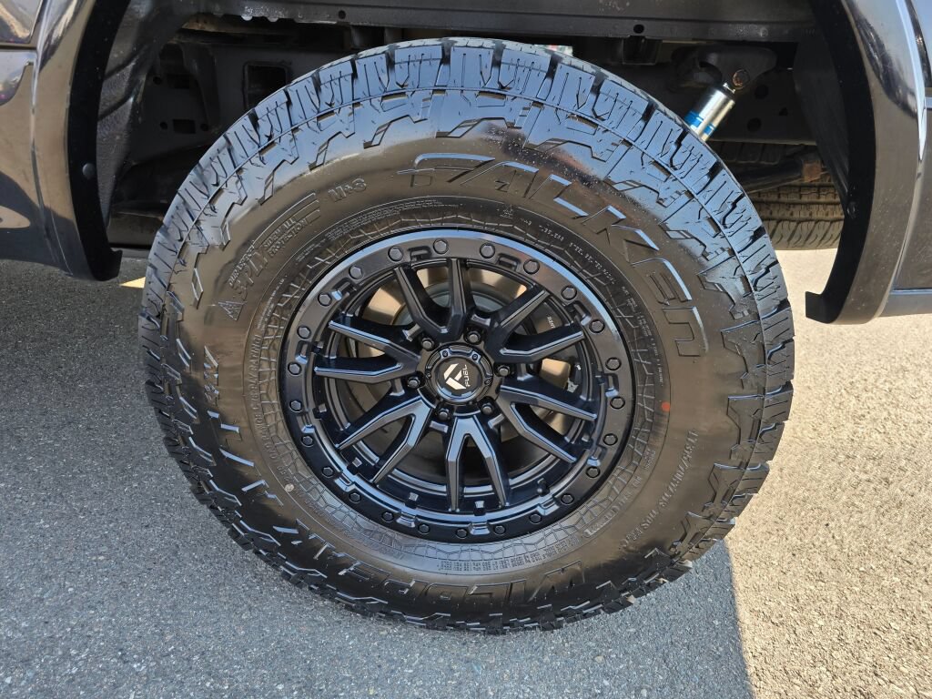 Used 2016 Ford F150 XLT w/ Equipment Group 302A Luxury AWD/4WD image 9