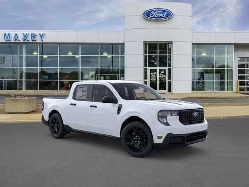 New 2026 Ford Maverick XLT w/ Black Appearance Package AWD/4WD image 7