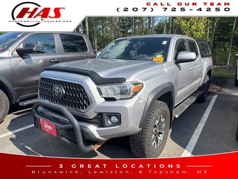 Used 2018 Toyota Tacoma TRD Off-Road AWD/4WD image 1