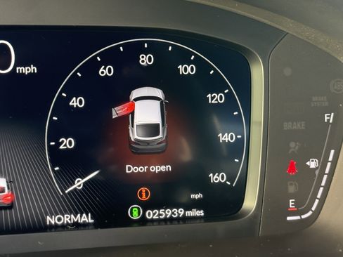 Used 2024 Acura Integra image 26