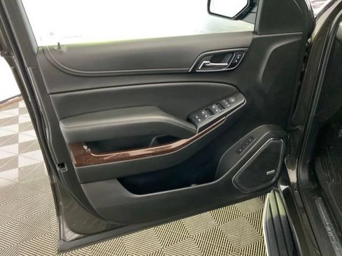 Used 2019 GMC Yukon XL SLT AWD/4WD image 24