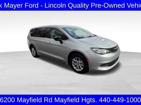 Used 2024 Chrysler Voyager LX image 35