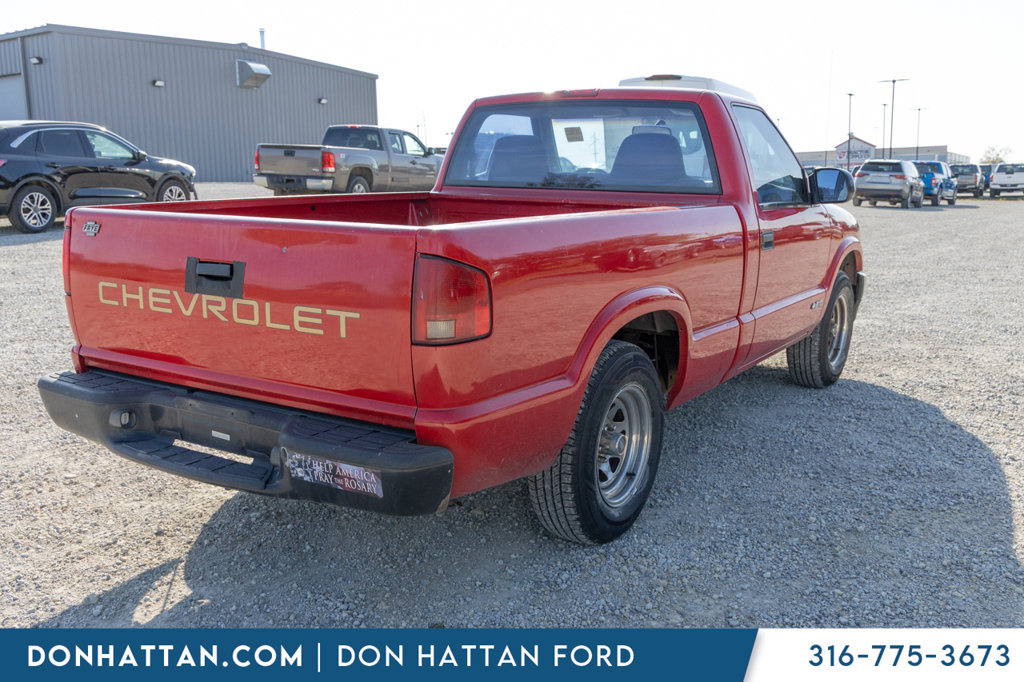 Used 1998 Chevrolet S10 Pickup 2WD Regular Cab image 22
