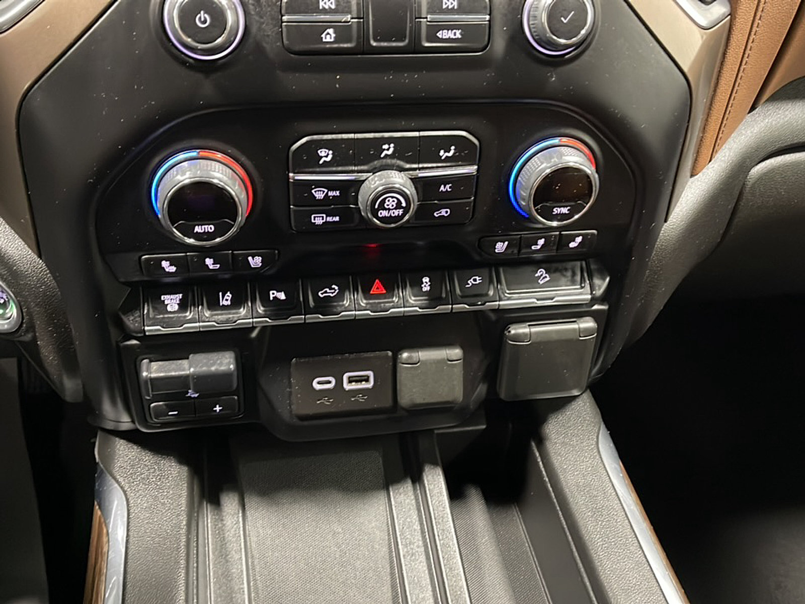 Used 2023 Chevrolet Silverado 3500 High Country w/ Safety Package II AWD/4WD image 11