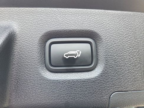 Used 2023 Hyundai Santa Fe SEL w/ Premium Package image 32