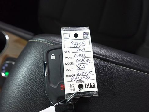 Used 2023 GMC Acadia SLE image 32