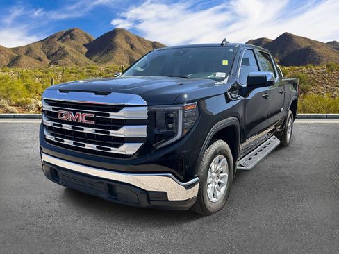 Used 2025 GMC Sierra 1500 SLE RWD image 2