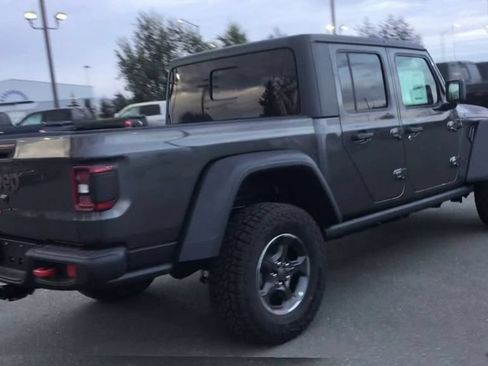 Used 2023 Jeep Gladiator Rubicon w/ LED Lighting Group AWD/4WD image 8
