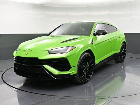 Used 2024 Lamborghini Urus S image 6