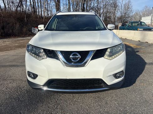 Used 2015 Nissan Rogue SV w/ SV Moonroof Package image 6