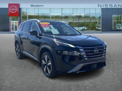 Certified 2024 Nissan Rogue SL w/ SL Premium Package image 3