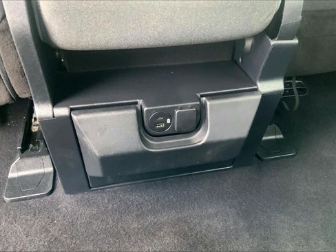 Used 2023 Ford F150 XLT image 71