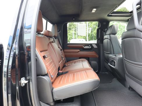 Used 2024 GMC Sierra 2500 Denali Ultimate AWD/4WD image 43