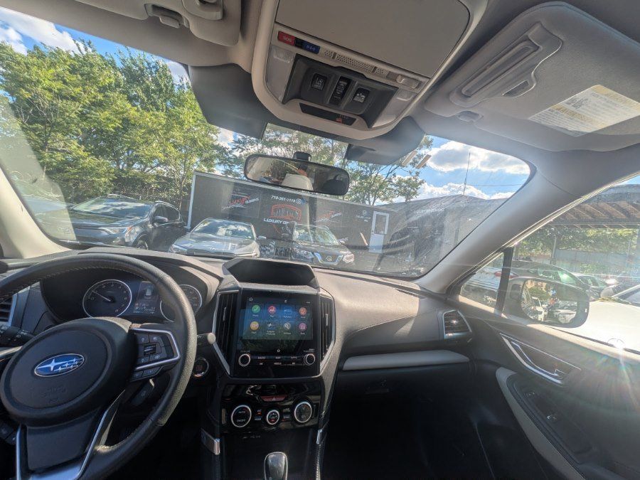 Used 2024 Subaru Forester Limited AWD/4WD image 9