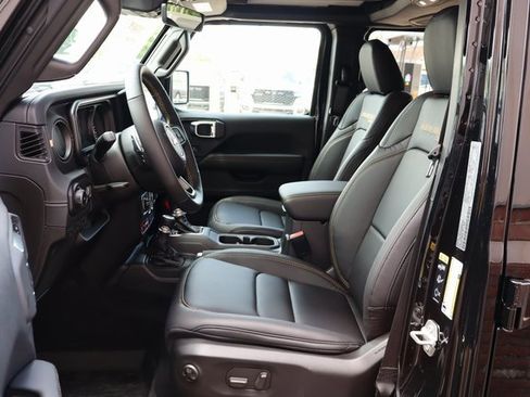 New 2025 Jeep Wrangler Unlimited Rubicon 392 image 16