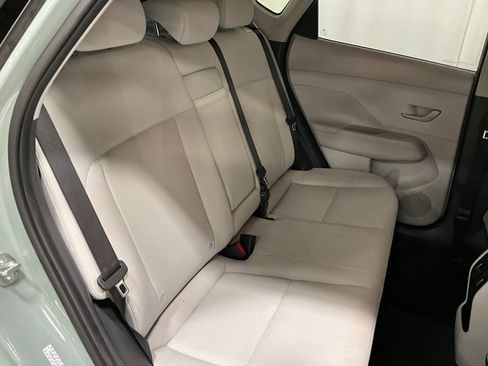 Used 2025 Hyundai Kona SEL image 24