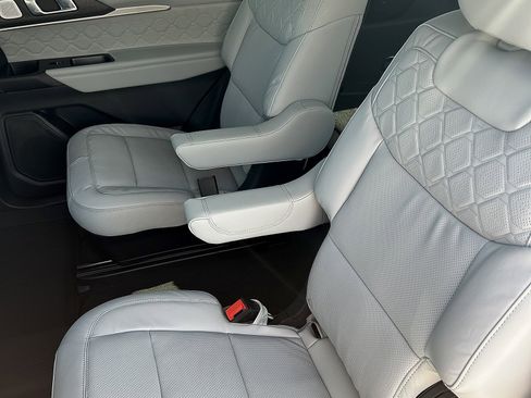 New 2026 Ford Explorer Platinum w/ LUX Leather Package image 7