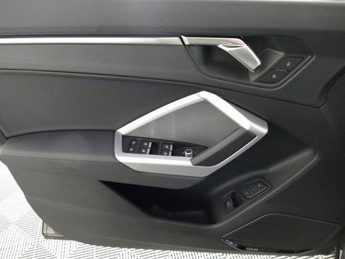 Certified 2025 Audi Q3 2.0T Premium Plus w/ Premium Plus Package image 10