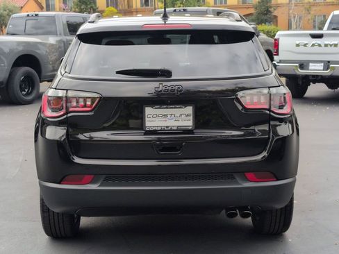 Certified 2022 Jeep Compass Altitude image 6