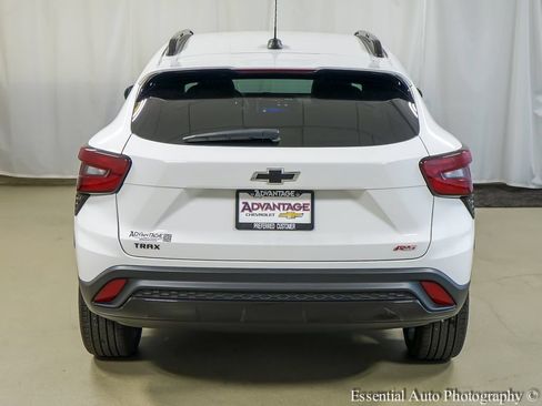 Used 2024 Chevrolet Trax RS w/ Driver Confidence Package FWD image 6