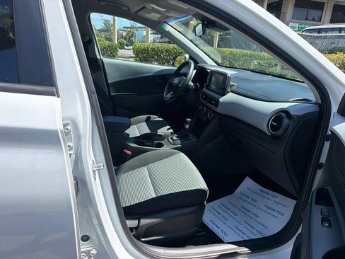 Used 2019 Hyundai Kona SEL FWD image 10