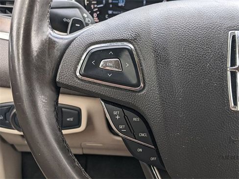 Used 2017 Lincoln MKC Reserve image 22
