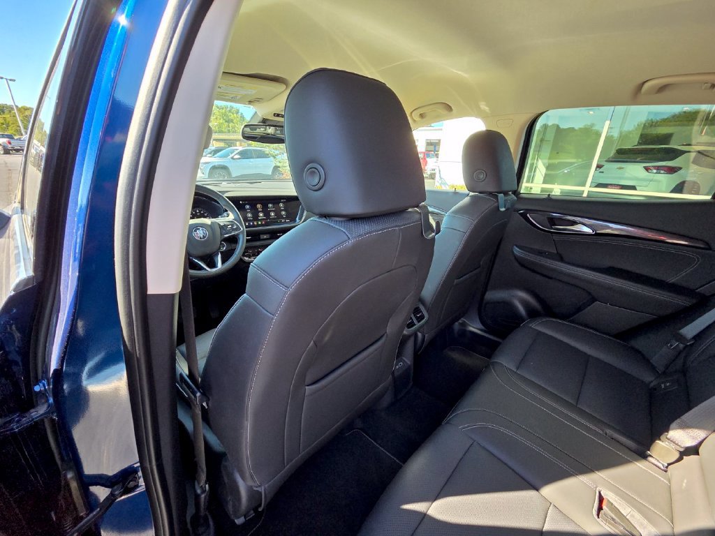 Used 2023 Buick Envision Essence FWD image 27