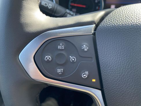 Used 2023 Chevrolet Traverse LT w/ LT Premium Package image 31