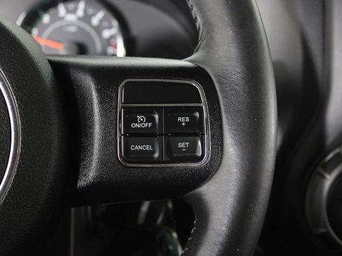 Used 2013 Jeep Wrangler Unlimited Sport image 23