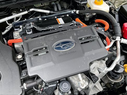 Used 2025 Subaru Forester Limited AWD/4WD image 31